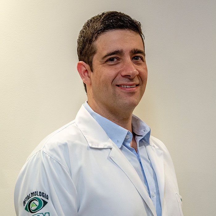 Dr. Denis Hueb - Oftalmologista Oftalmocentro